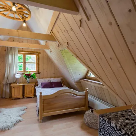 Domek Szalas Pod Debem Casa vacanze *